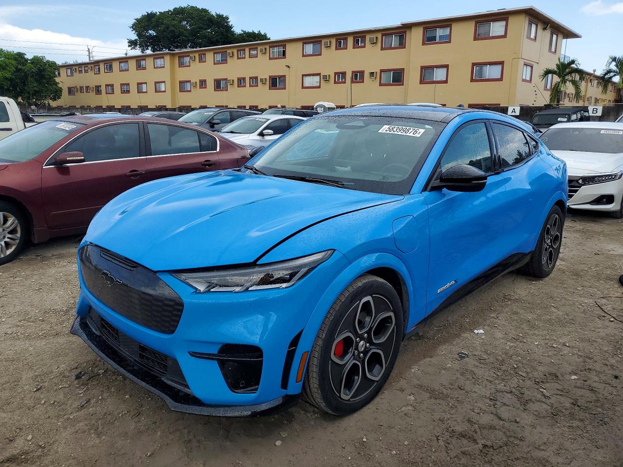 2022 Ford Mustang Mach-E GT, VIN 3FMTK4SE4NMA26480 — Front end