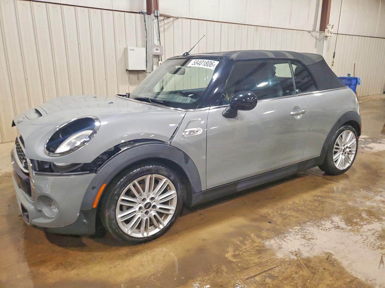 2018 MINI Convertible Cooper S, VIN WMWWG9C52J3C82790 — Перед
