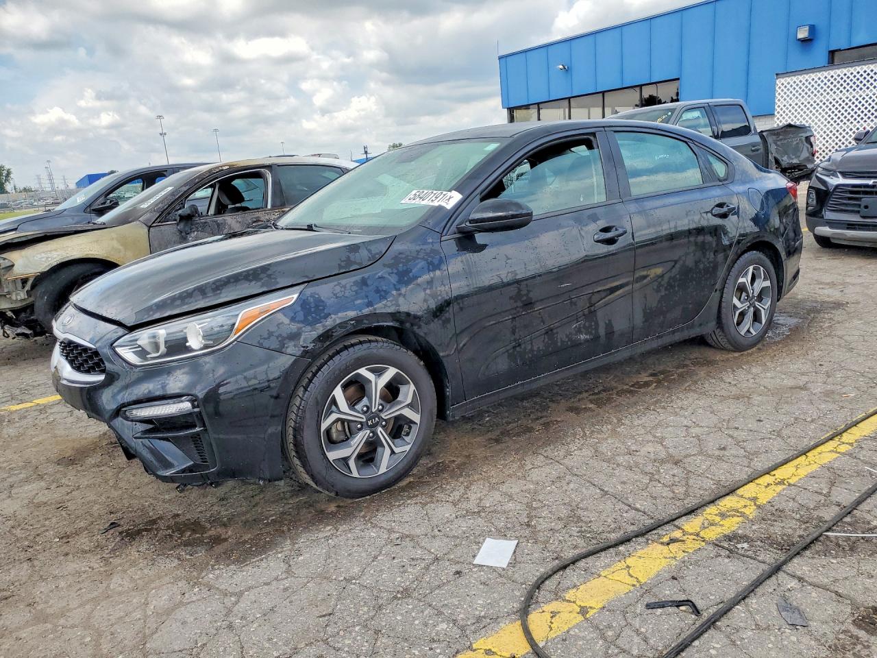 2021 Kia Forte LXS, VIN 3KPF24AD9ME298574 — Front end