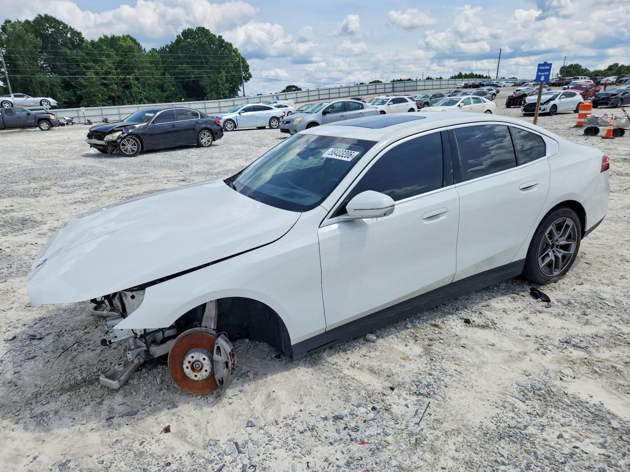 2025 BMW i5 xDrive40, VIN WBY13HG01SCT74519 — Front end
