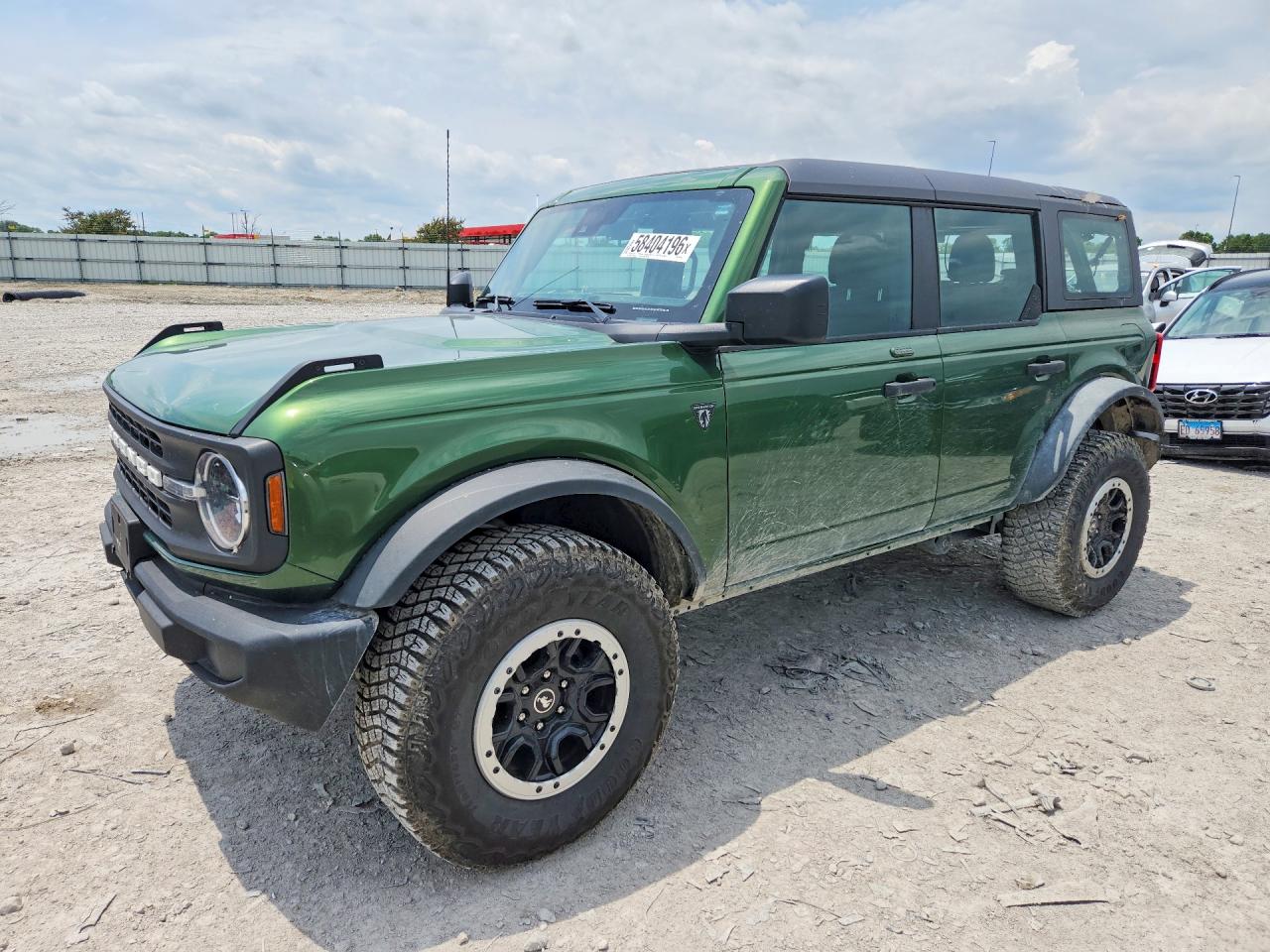 2022 Ford Bronco Badlands, VIN 1FMEE5DP8NLB75786 — Rear end