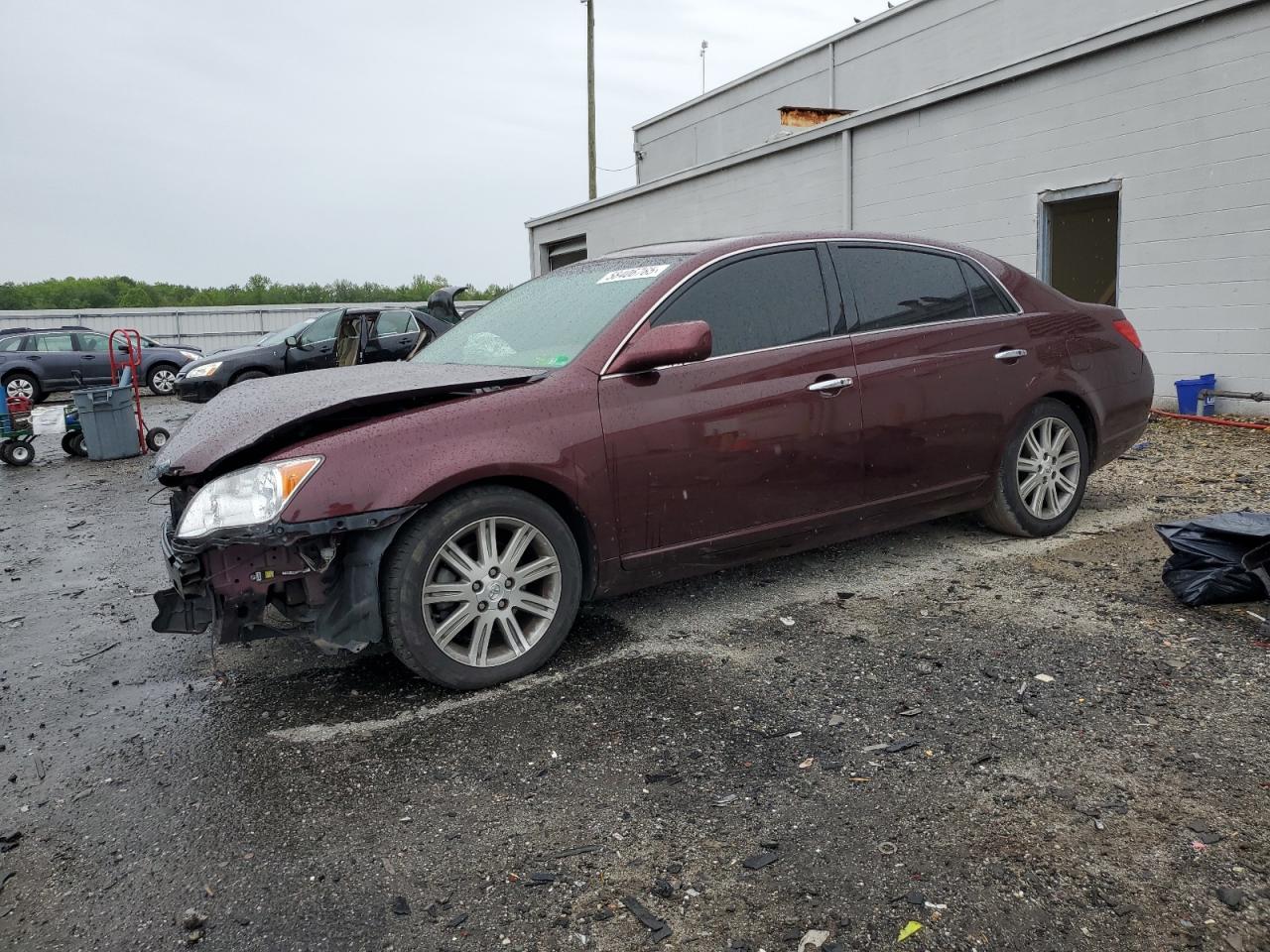 2010 Toyota Avalon XL, VIN 4T1BK3DB0AU363632 — Front end