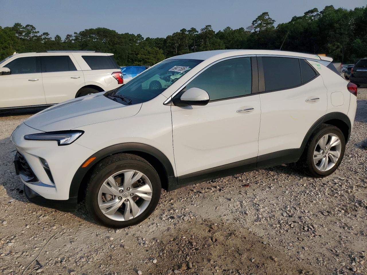 2025 Buick Encore GX Preferred, VIN KL4AMBSL0SB084530 — Зад