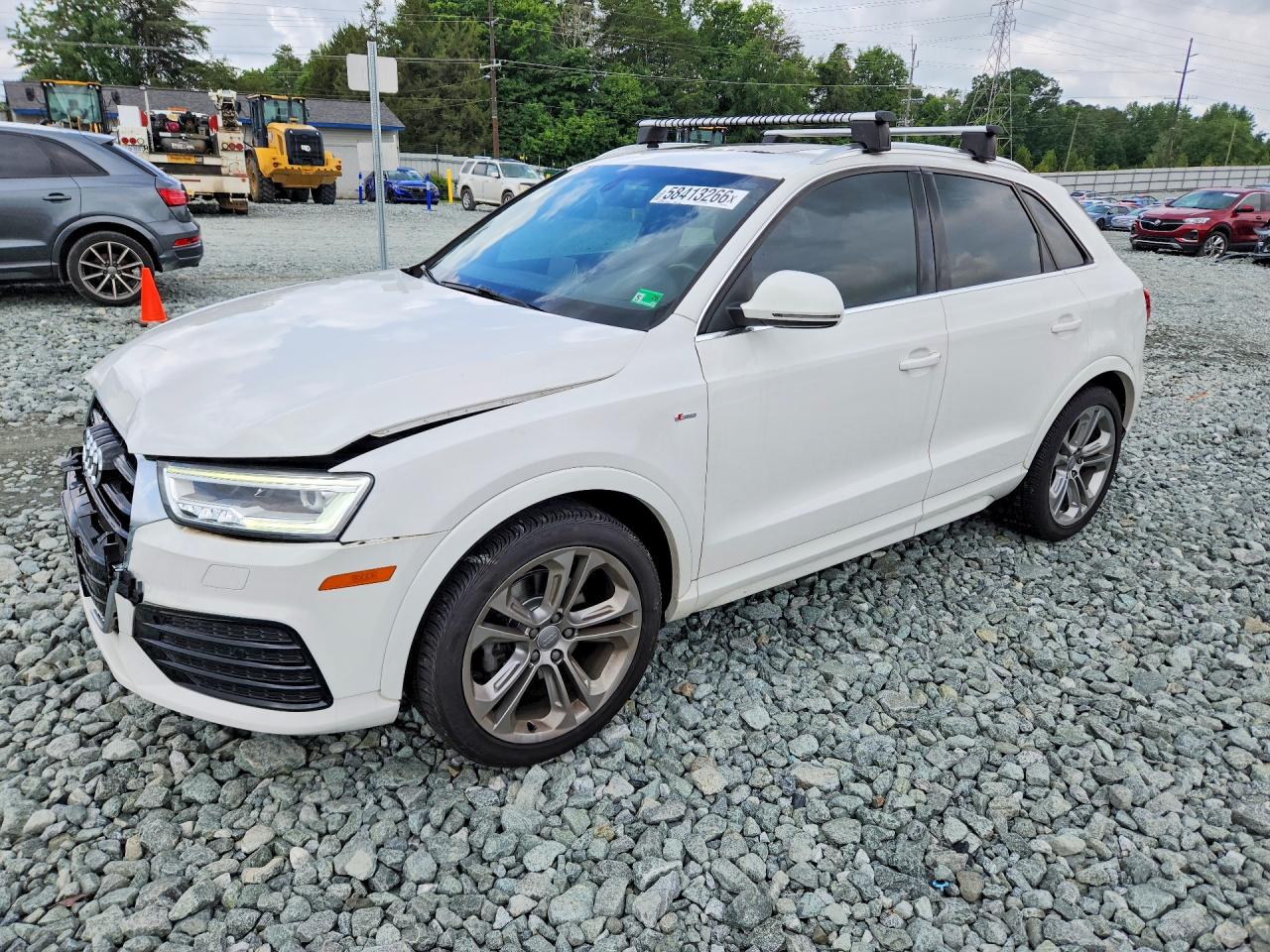 2016 Audi Q3 Prestige, VIN WA1GFCFS0GR022751 — Front end
