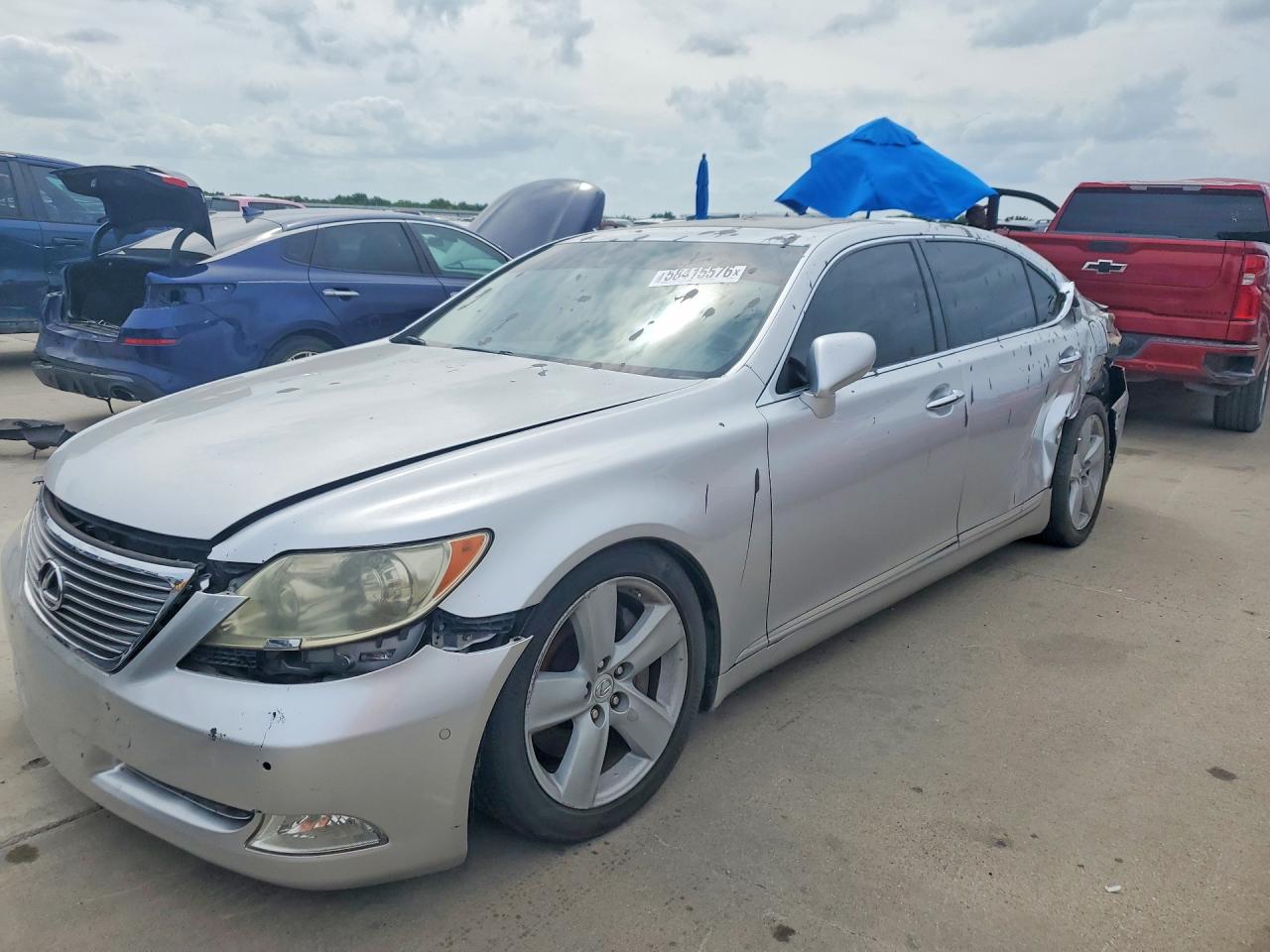 2008 Lexus LS 460 L, VIN JTHGL46F685033297 — Rear end