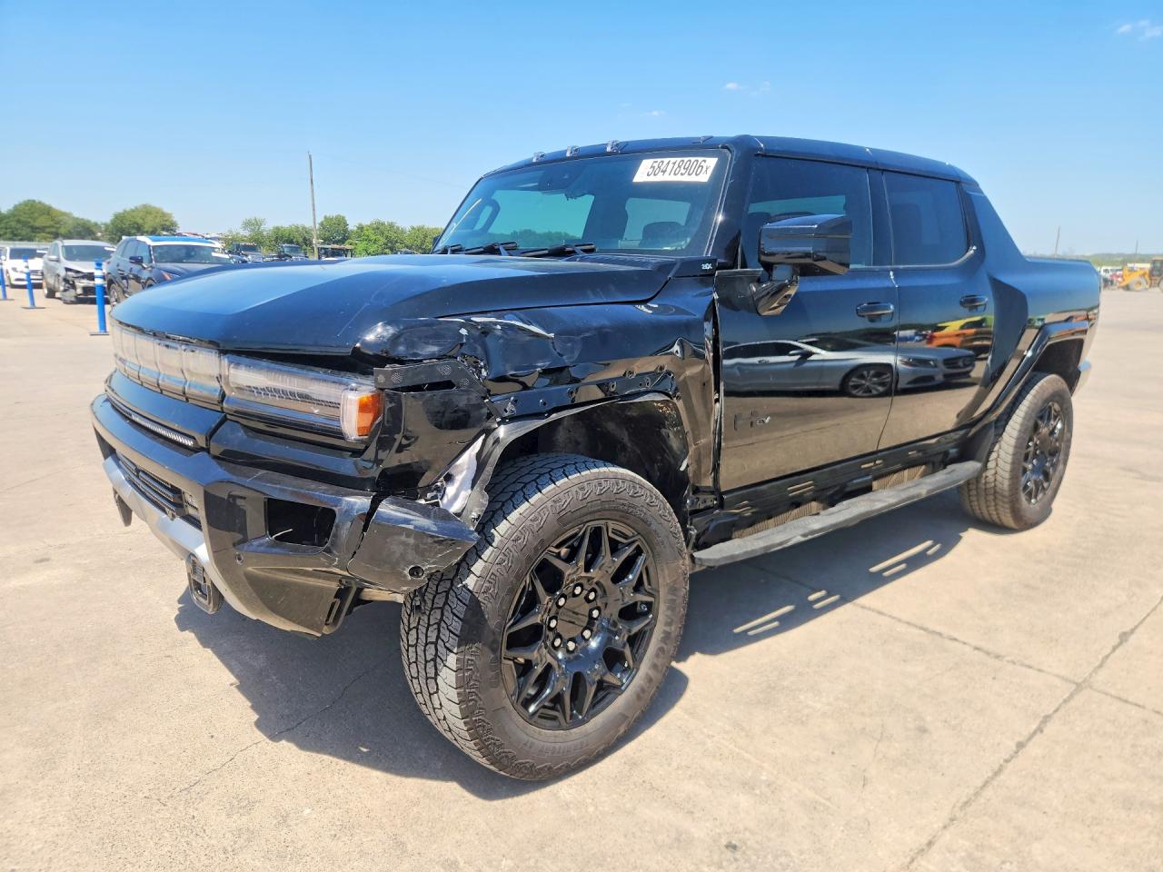 2025 GMC HUMMER EV Pickup 3X, VIN 1GT40DDB0SU120249 — Front end