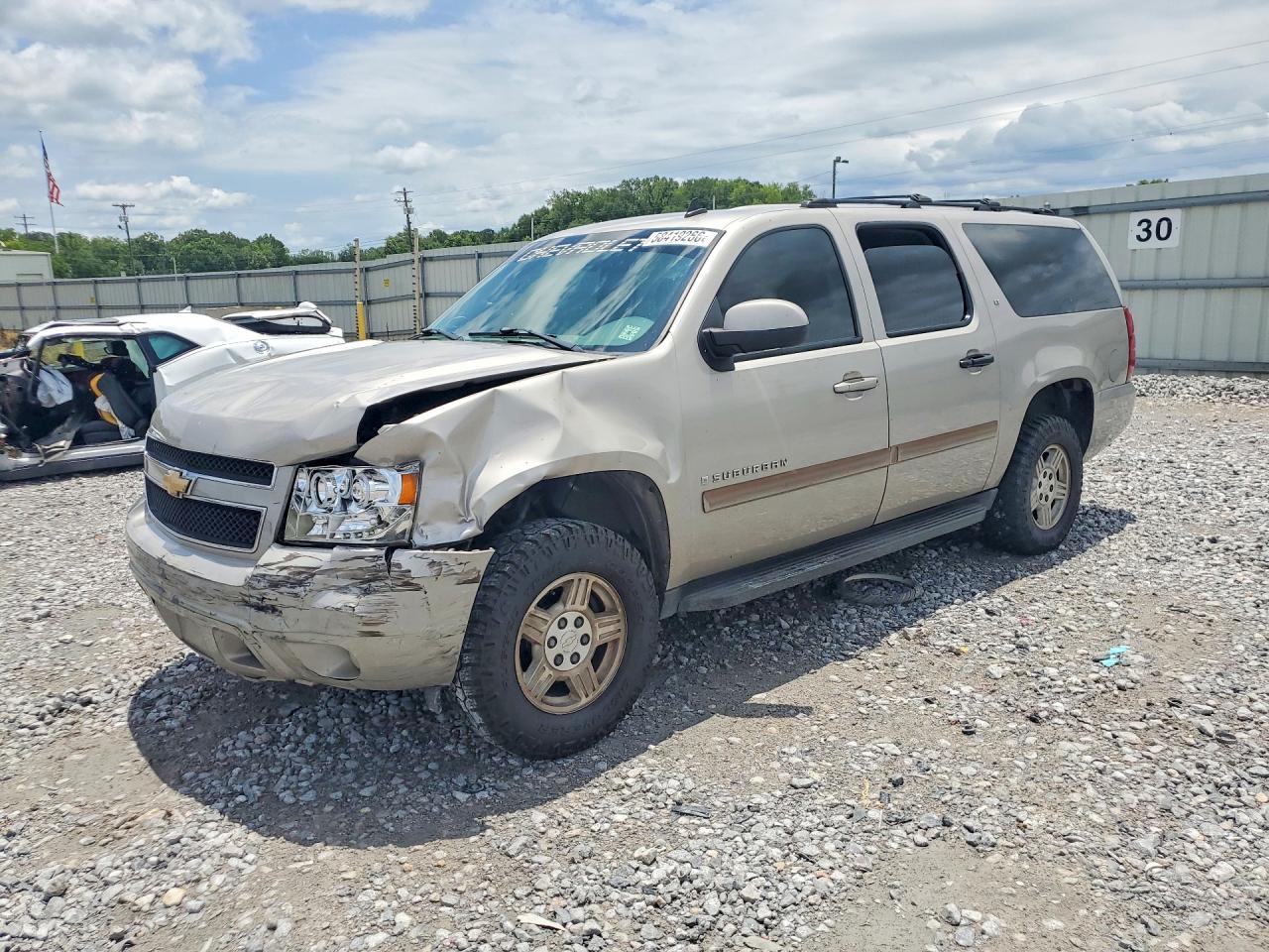 2007 Chevrolet Suburban LT, VIN 3GNFC16J97G102904 — Front end