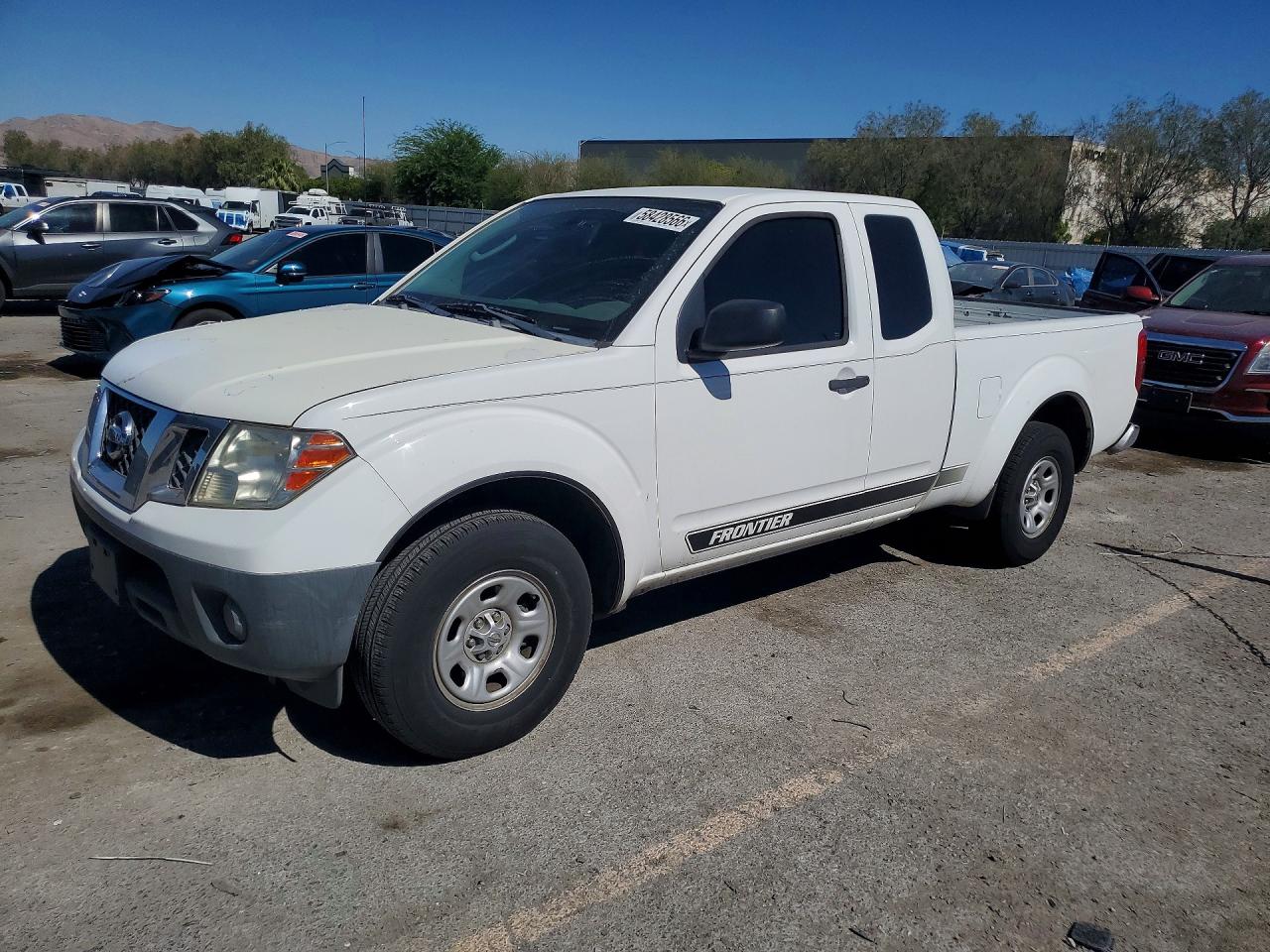 2011 Nissan Frontier S, VIN 1N6BD0CT3BC412611 — Front end