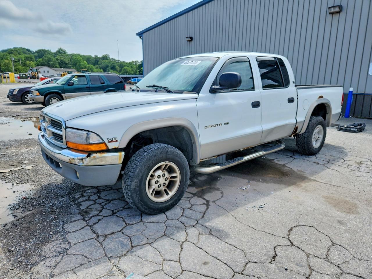 2000 Dodge Dakota Sport, VIN 1B7HG2AZXYS777387 — Перед