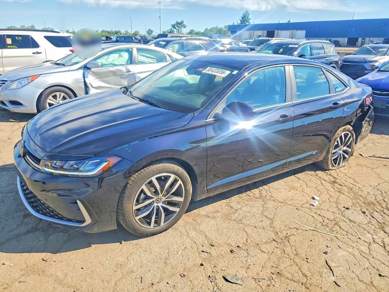 2025 Volkswagen Jetta SE, VIN 3VW7X7BU2SM073144 — Зад