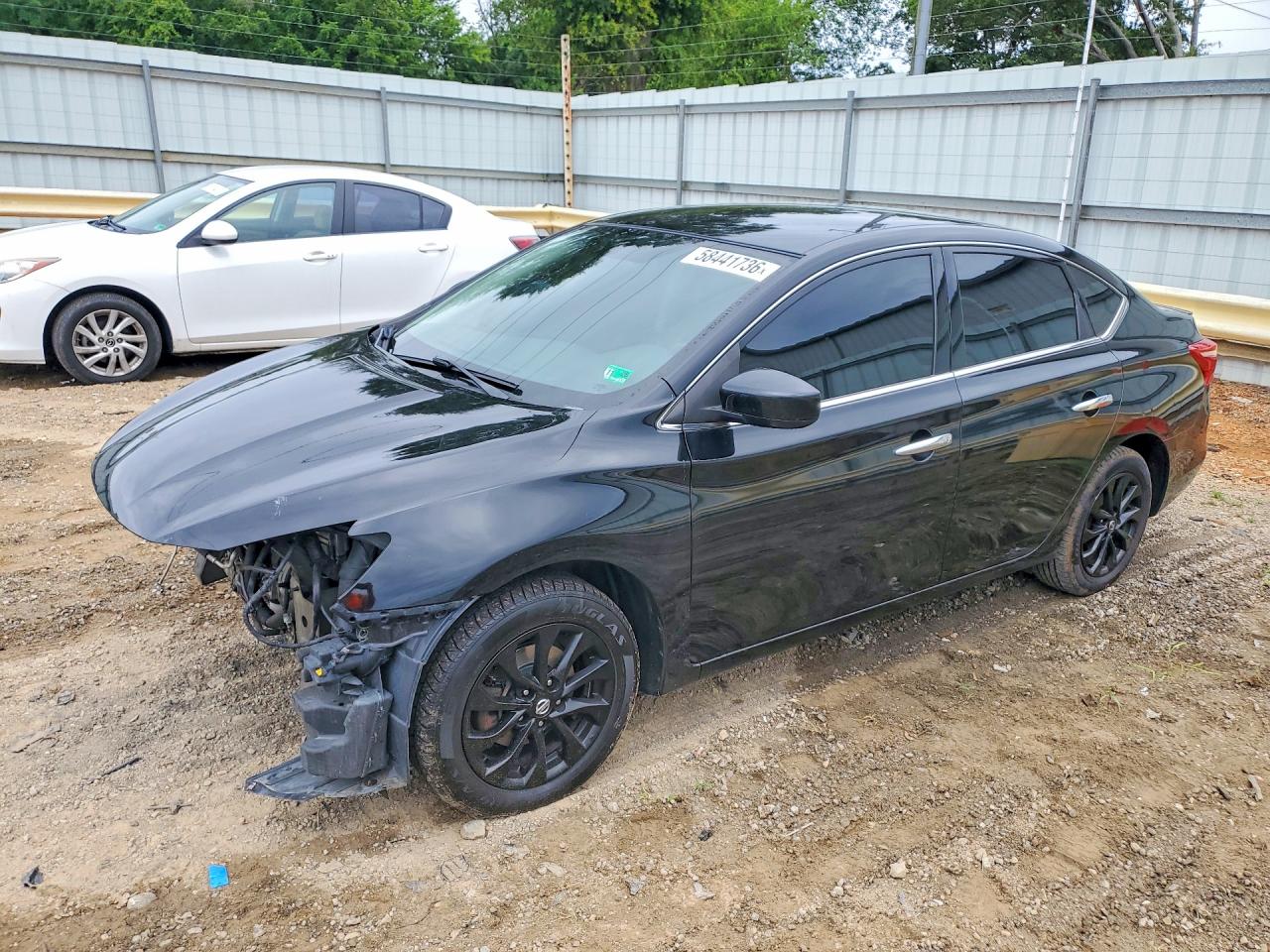 2018 Nissan Sentra S, VIN 3N1AB7AP5JY263548 — Перед