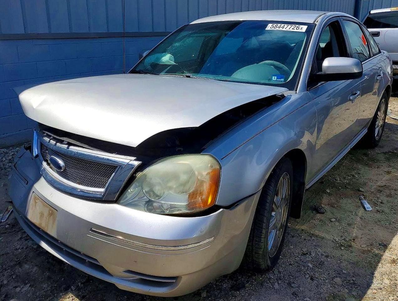 2007 Ford Five Hundred SEL, VIN 1FAFP24177G103492 — Front end