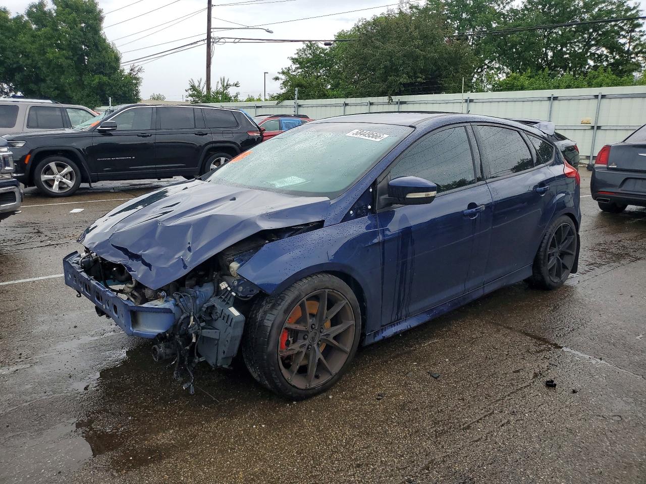 2016 Ford Focus ST, VIN 1FADP3L9XGL335970 — Front end