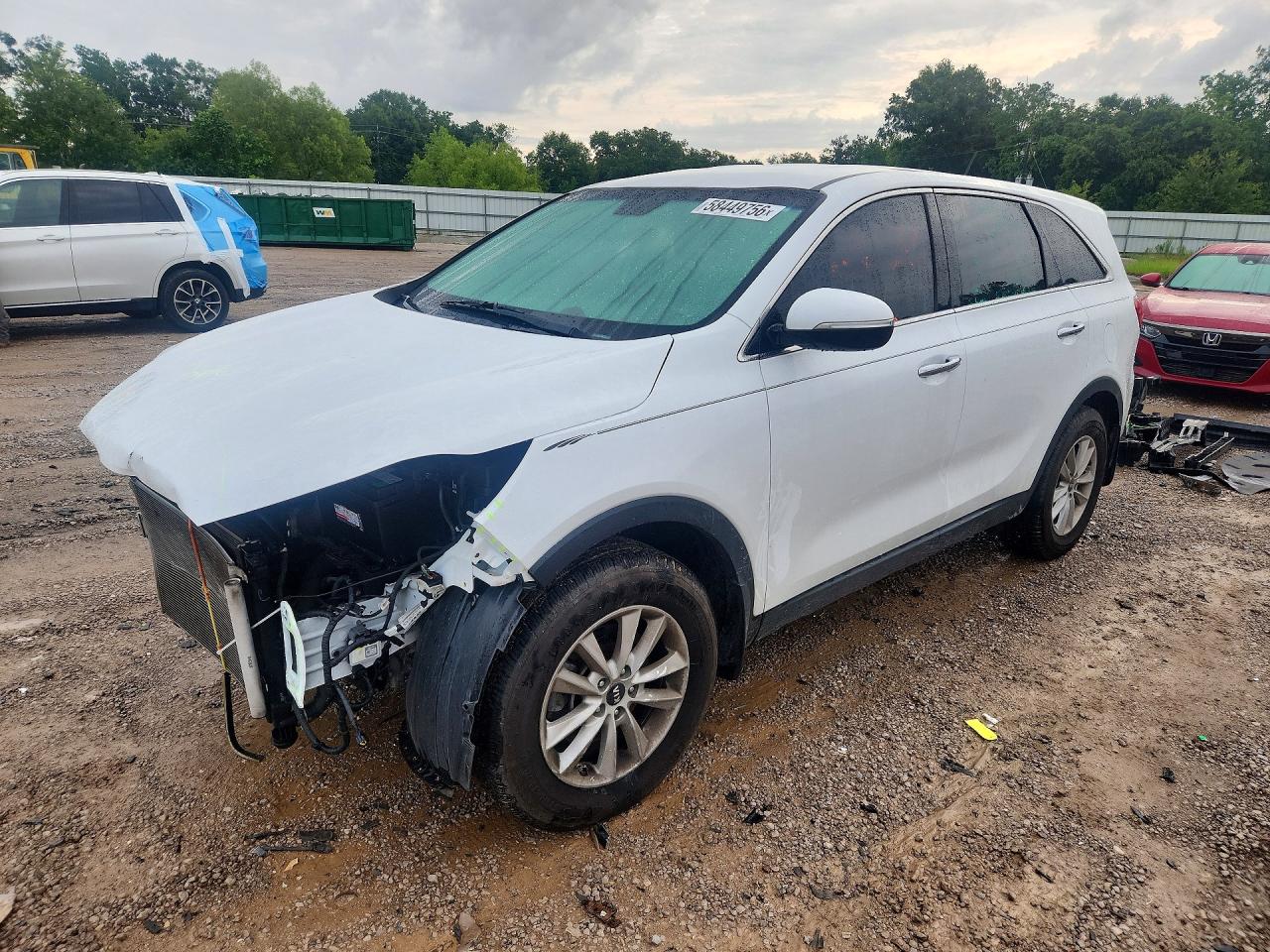 2020 Kia Sorento LX, VIN 5XYPG4A30LG669474 — Перед