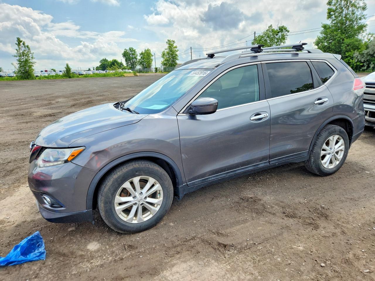 2016 Nissan Rogue SL, VIN 5N1AT2MV0GC872373 — Front end