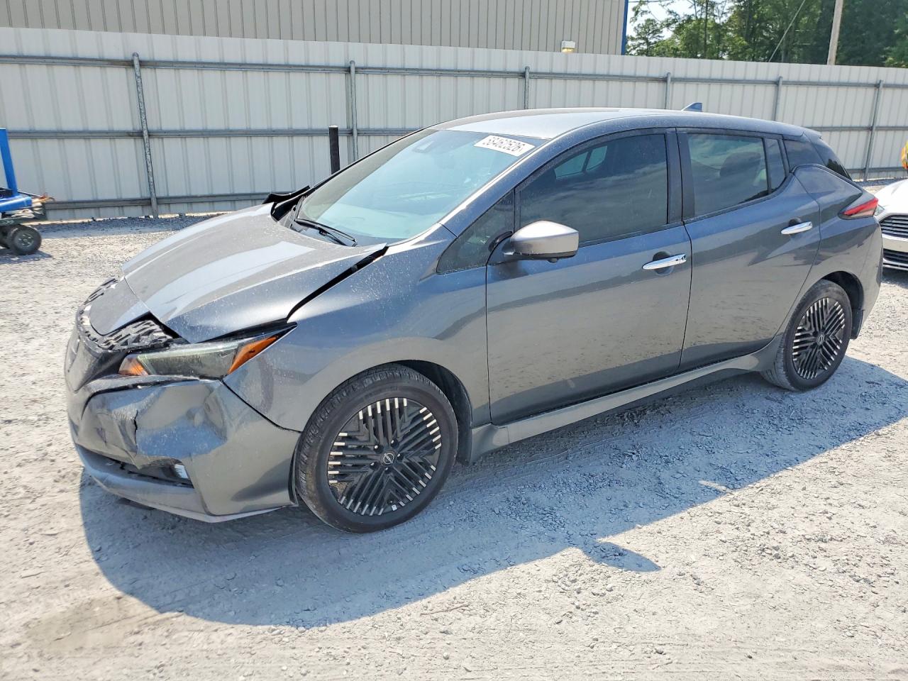2025 Nissan LEAF SV Plus, VIN 1N4CZ1CV0SC565906 — Перед