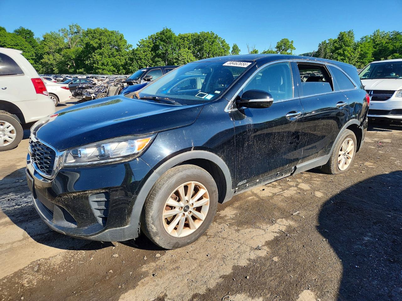 2019 Kia Sorento LX, VIN 5XYPGDA31KG566269 — Rear end