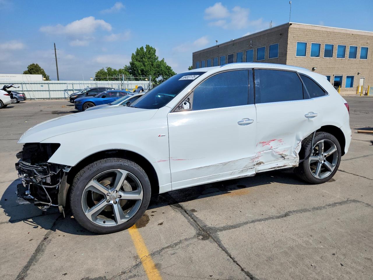 2016 Audi Q5 Premium Plus, VIN WA1D7AFP8GA099284 — Side