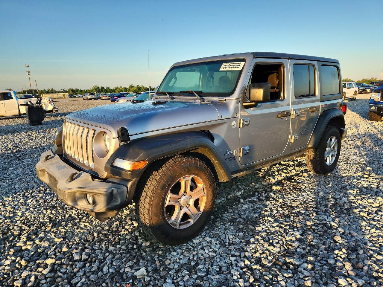 2019 Jeep Wrangler Unlimited Sport S, VIN 1C4HJXDG4KW516376 — Minor dents and scratches