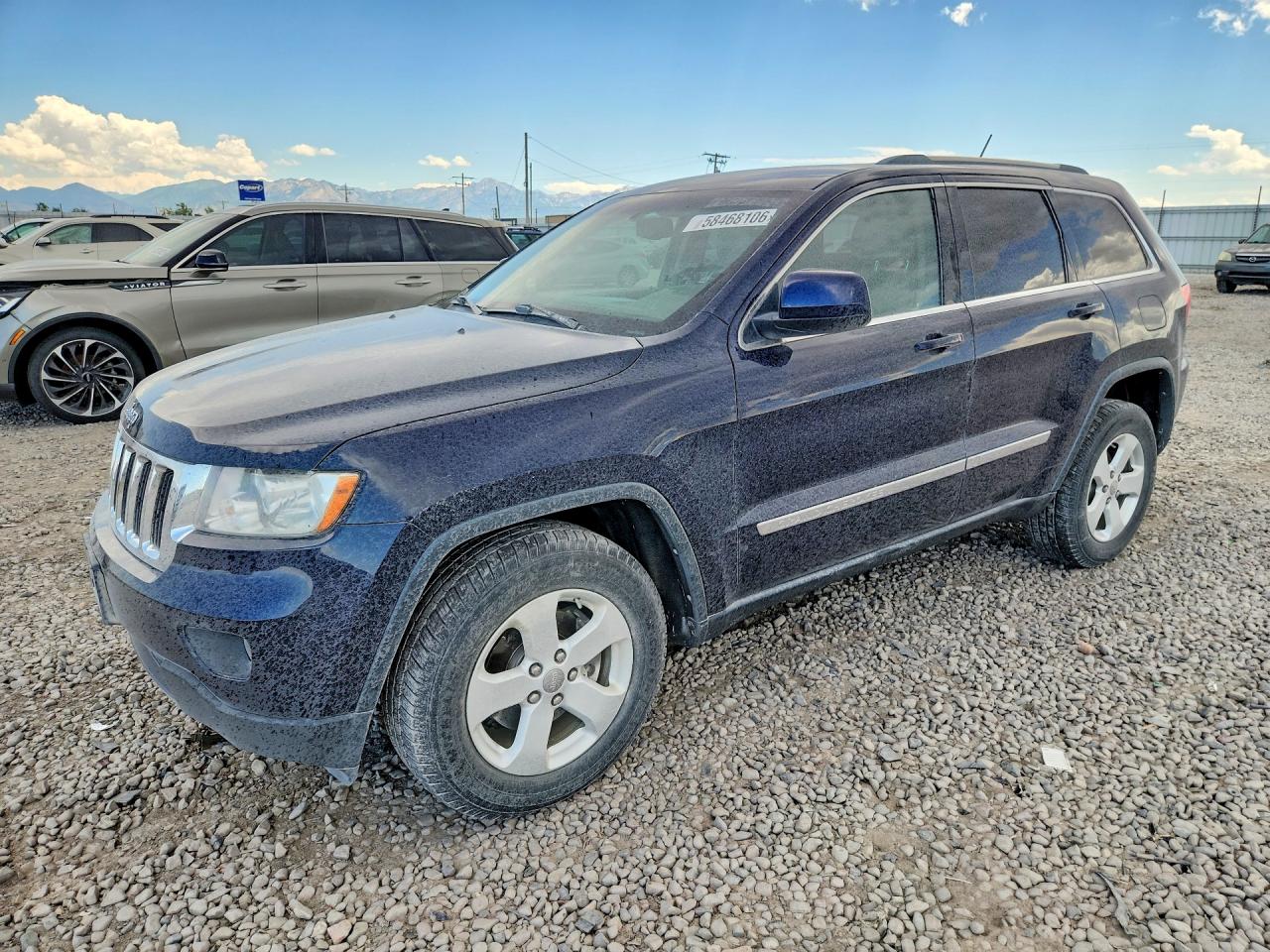 2013 Jeep Grand Cherokee Laredo, VIN 1C4RJFAG2DC636085 — Minor dents and scratches