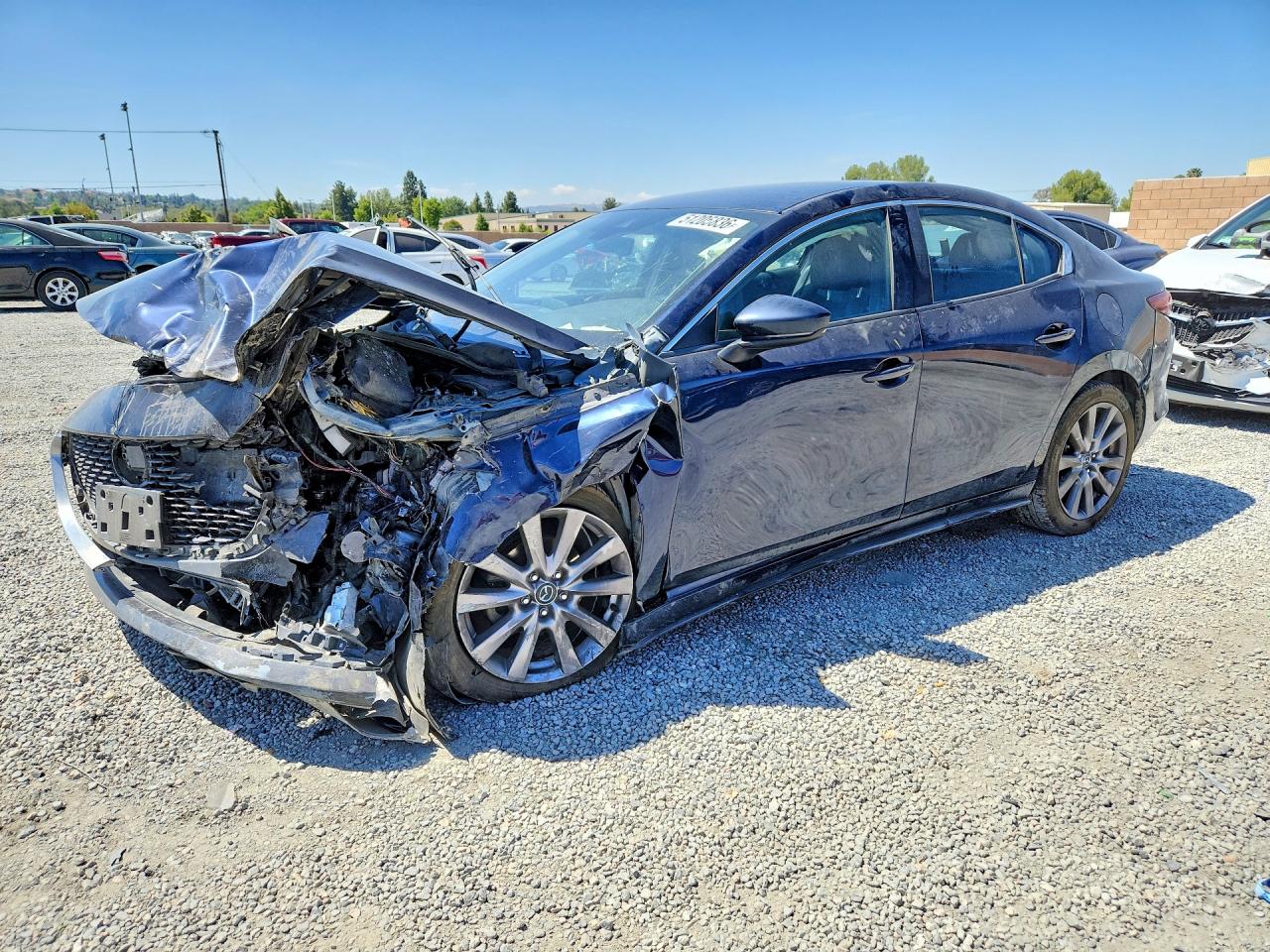 2020 Mazda 3 Select, VIN JM1BPACL7L1167146 — Перед