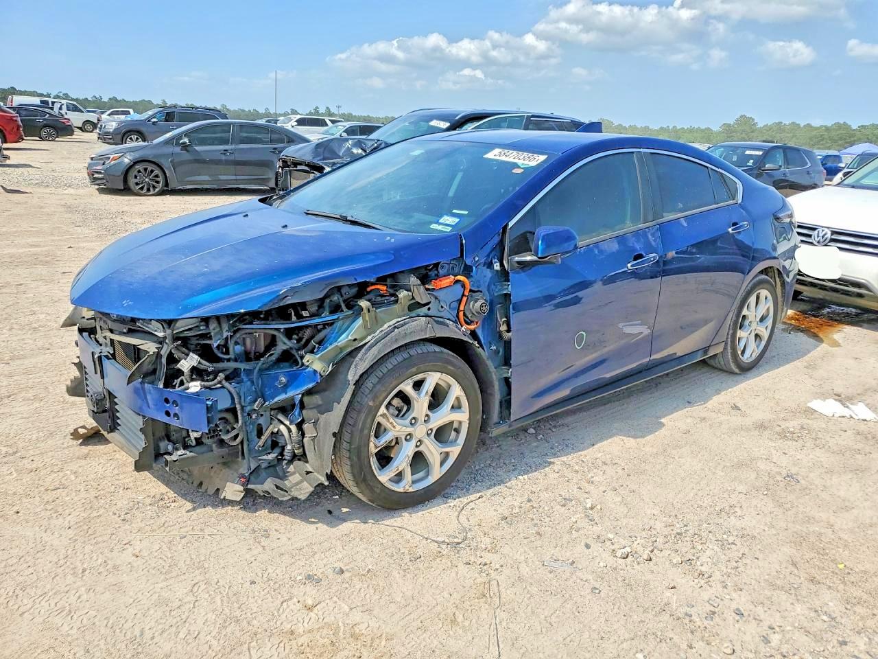 2019 Chevrolet Volt Premier, VIN 1G1RB6S51KU113599 — Front end