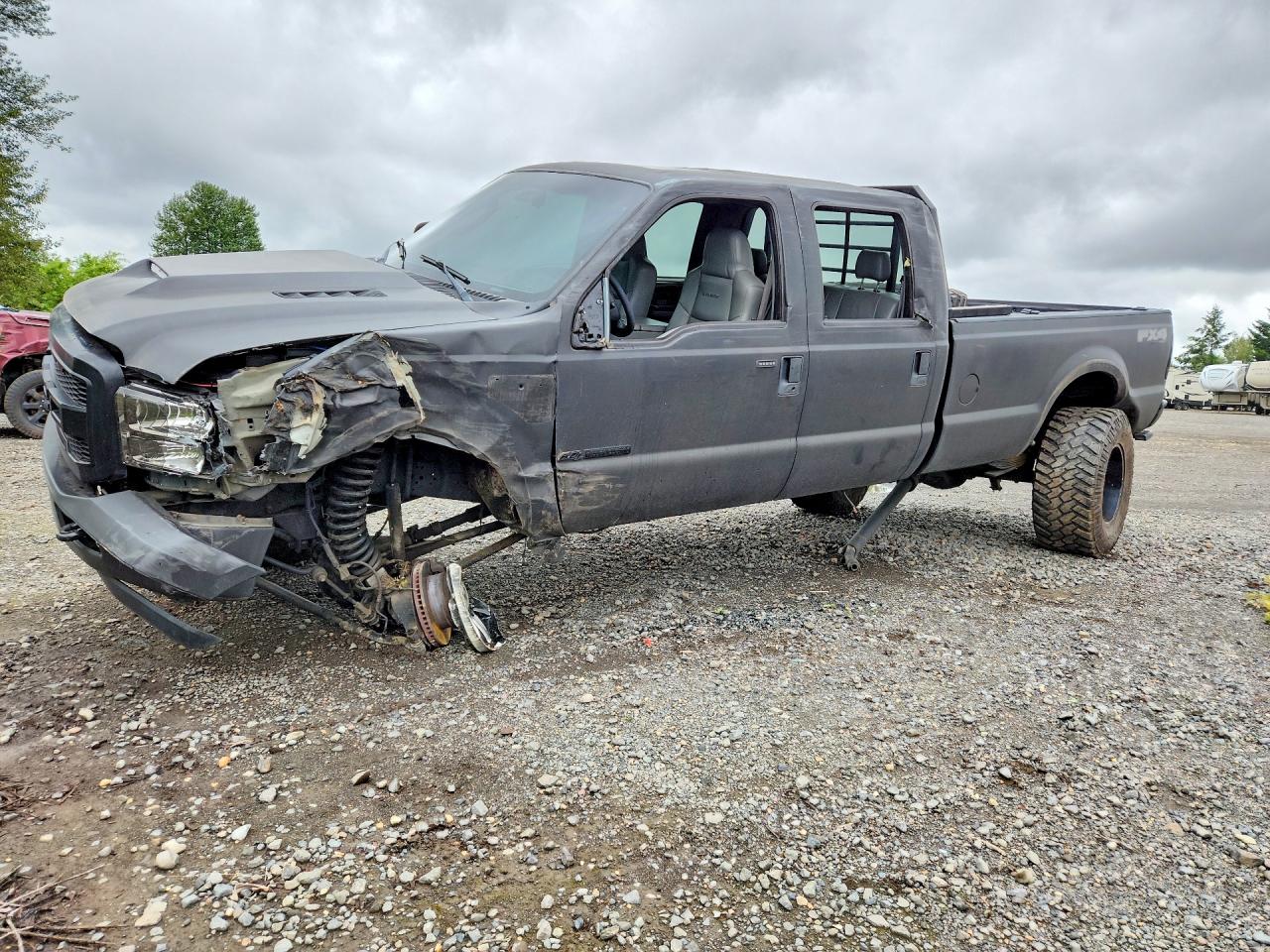 2006 Ford F-350 XL, VIN 1FTWW31P66EB39454 — Front end