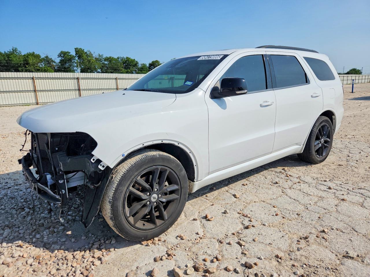 2024 Dodge Durango GT Plus, VIN 1C4RDHDG3RC137172 — Перед