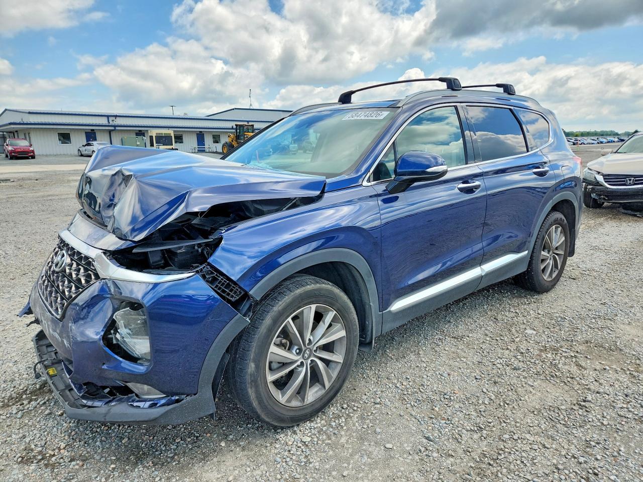 2020 Hyundai Santa Fe SEL, VIN 5NMS33AD6LH175294 — Front end