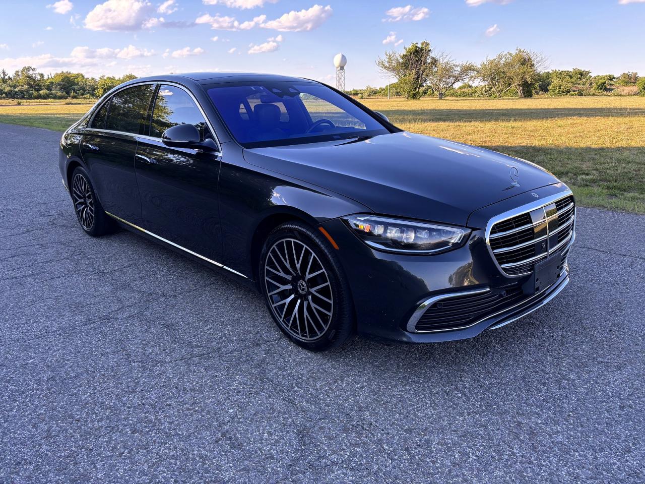 2022 Mercedes-Benz S 500, VIN W1K6G6DB9NA122545 — Normal wear