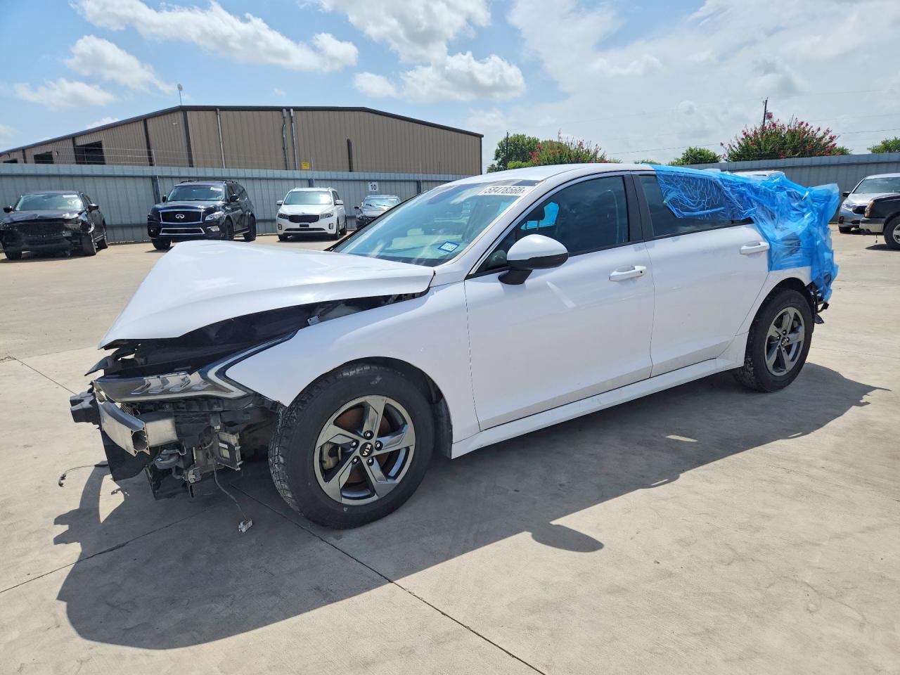 2021 Kia K5 LXS, VIN 5XXG14J26MG017618 — Rear end