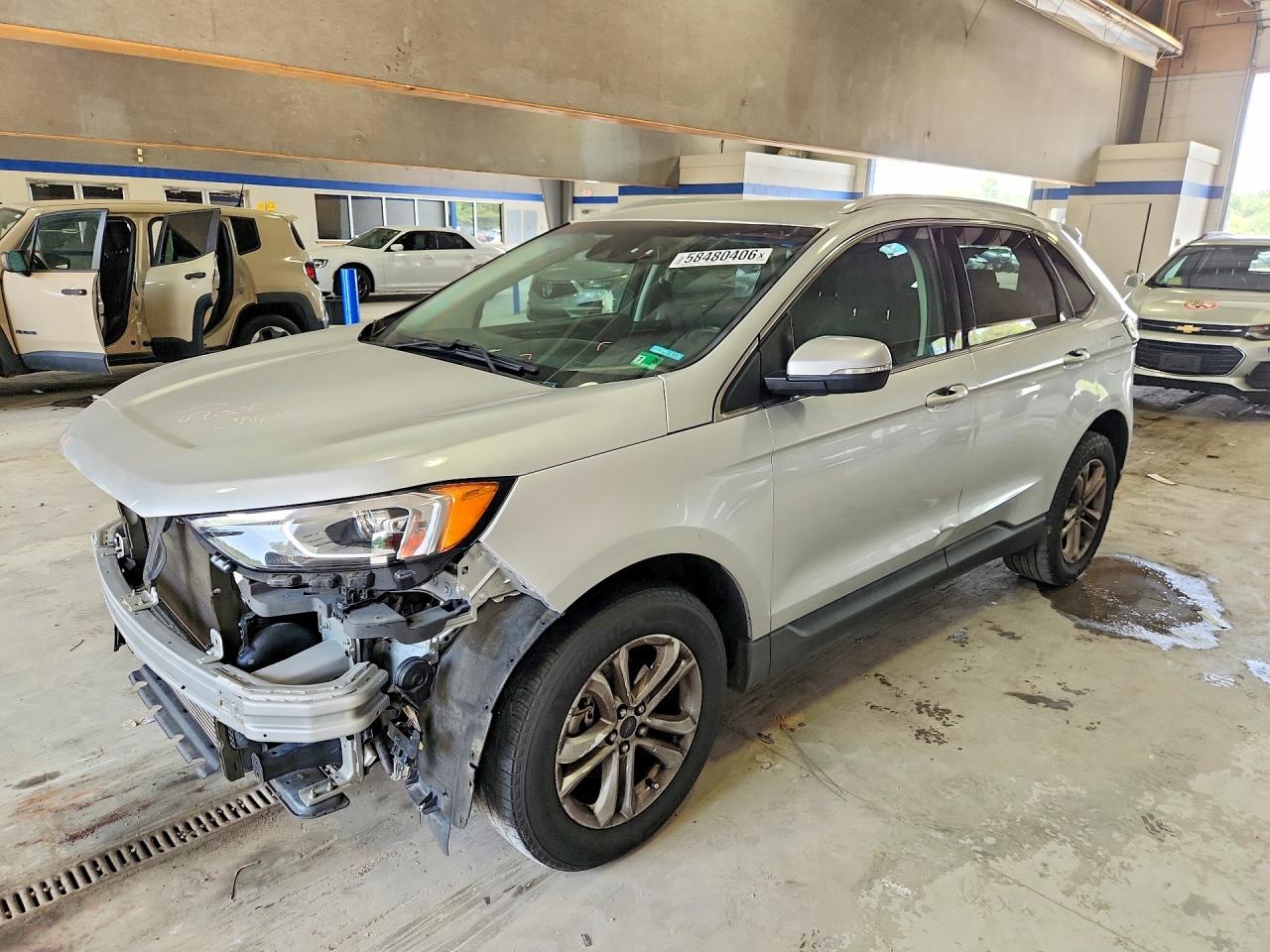 2019 Ford Edge SEL, VIN 2FMPK3J90KBC68468 — Front end