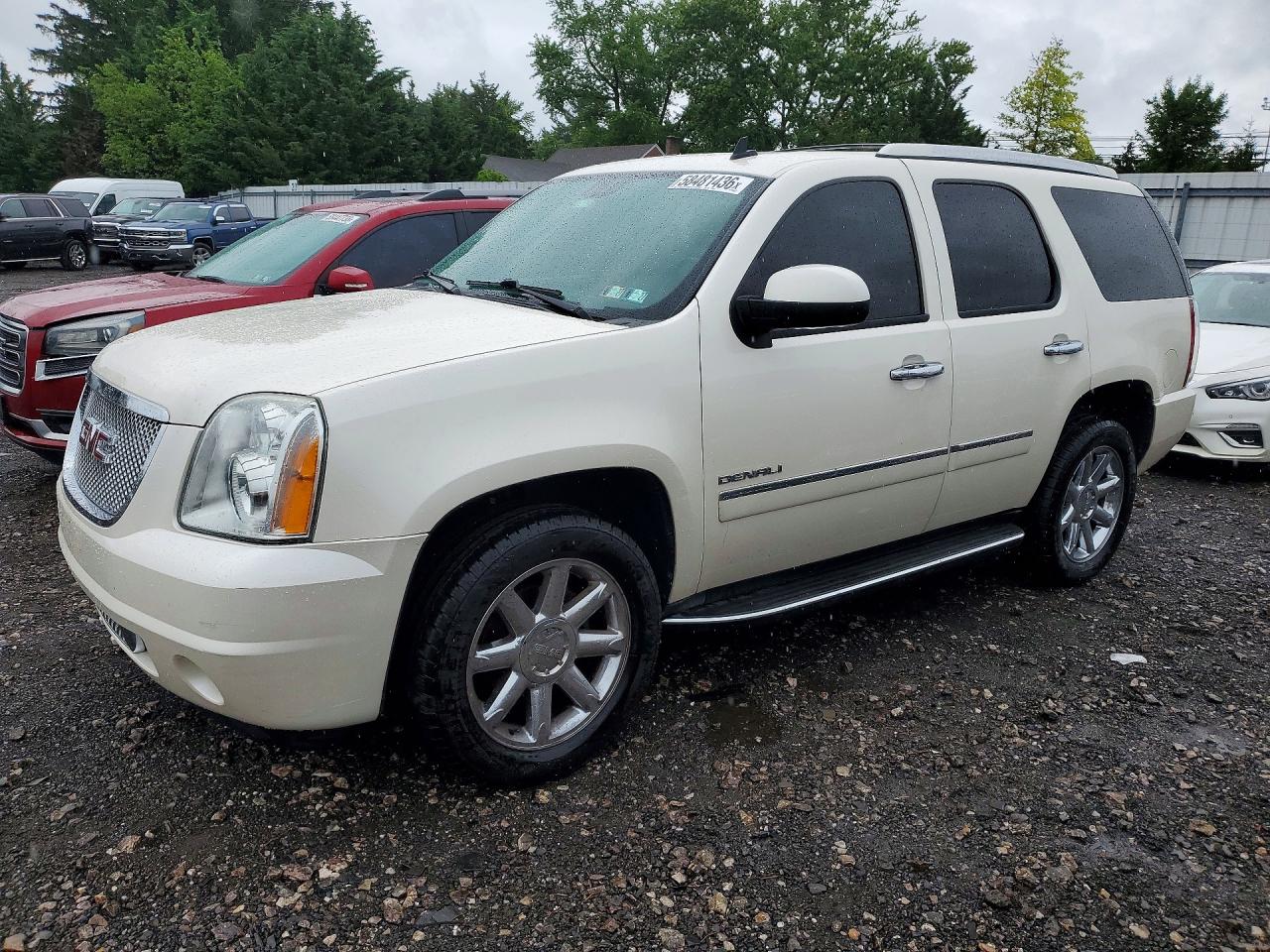 2013 GMC Yukon Denali, VIN 1GKS2EEF8DR266756 — Side