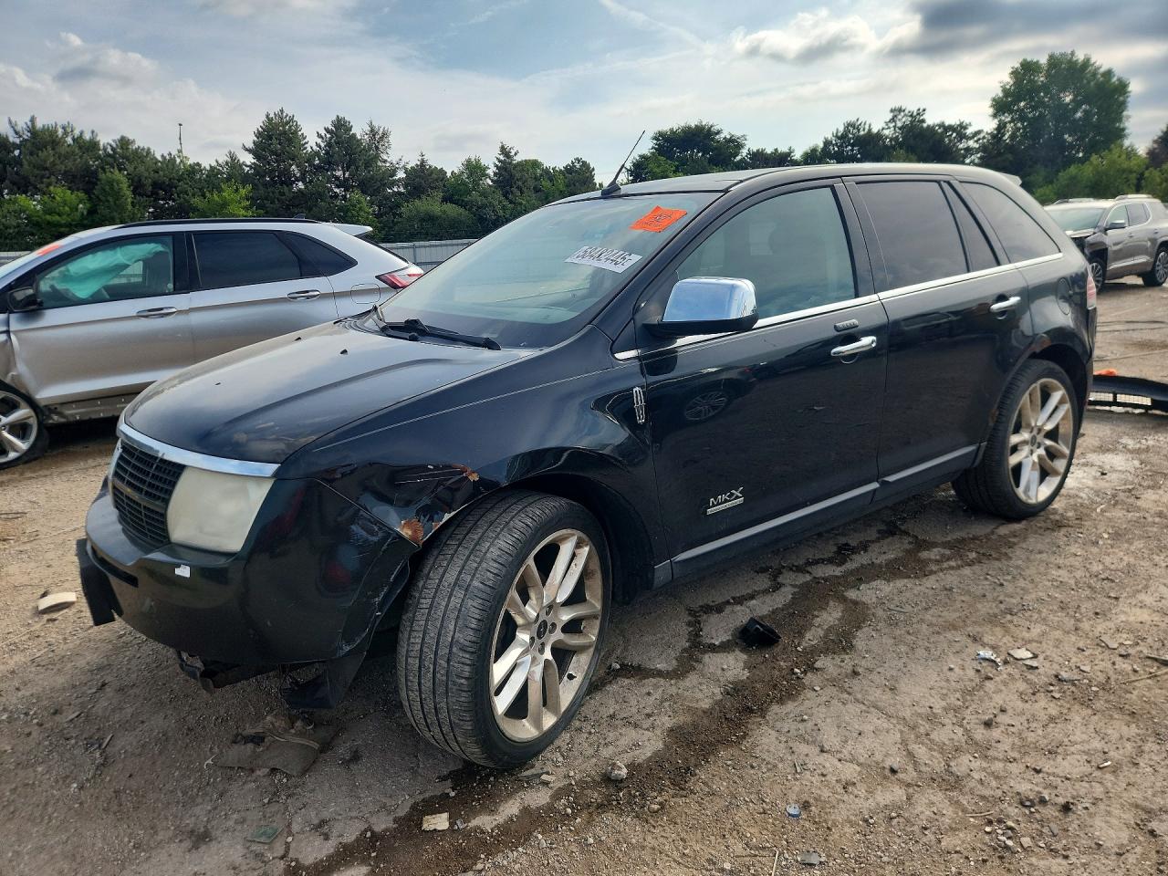 2010 Lincoln MKX, VIN 2LMDJ8JCXABJ02539 — Front end