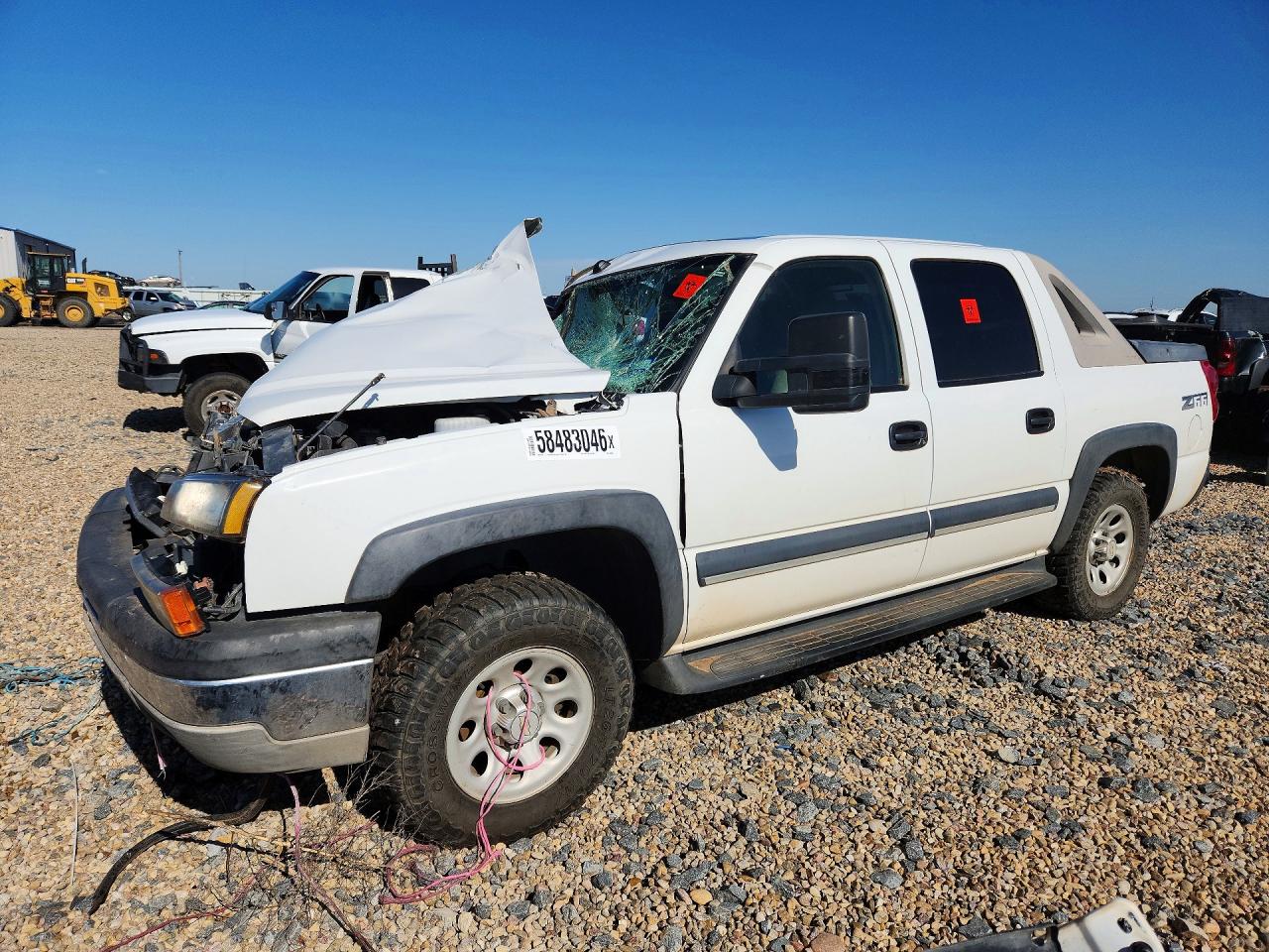 2004 Chevrolet Avalanche Z66, VIN 3GNEC12T64G104494 — Front end