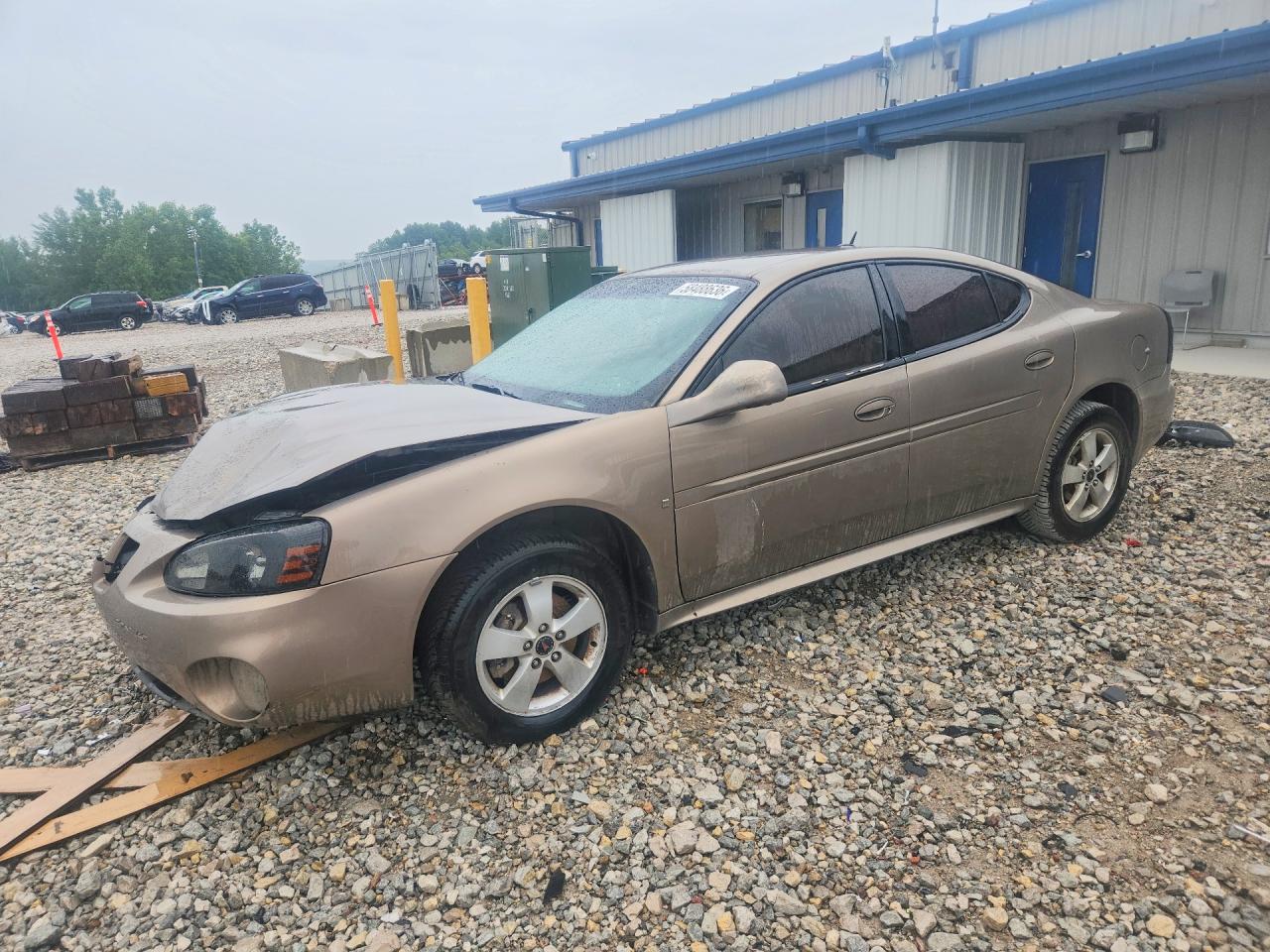 2007 Pontiac Grand Prix, VIN 2G2WP552271180940 — Front end