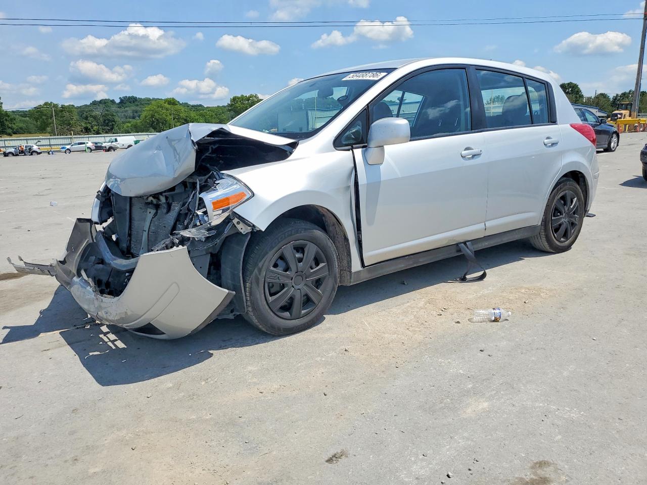 2011 Nissan Versa S, VIN 3N1BC1CP8BL363492 — Front end