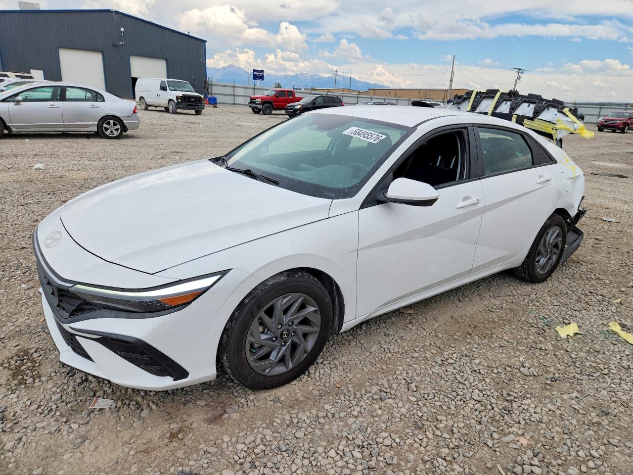 2024 Hyundai Elantra SEL, VIN KMHLM4DG7RU838446 — Rear end