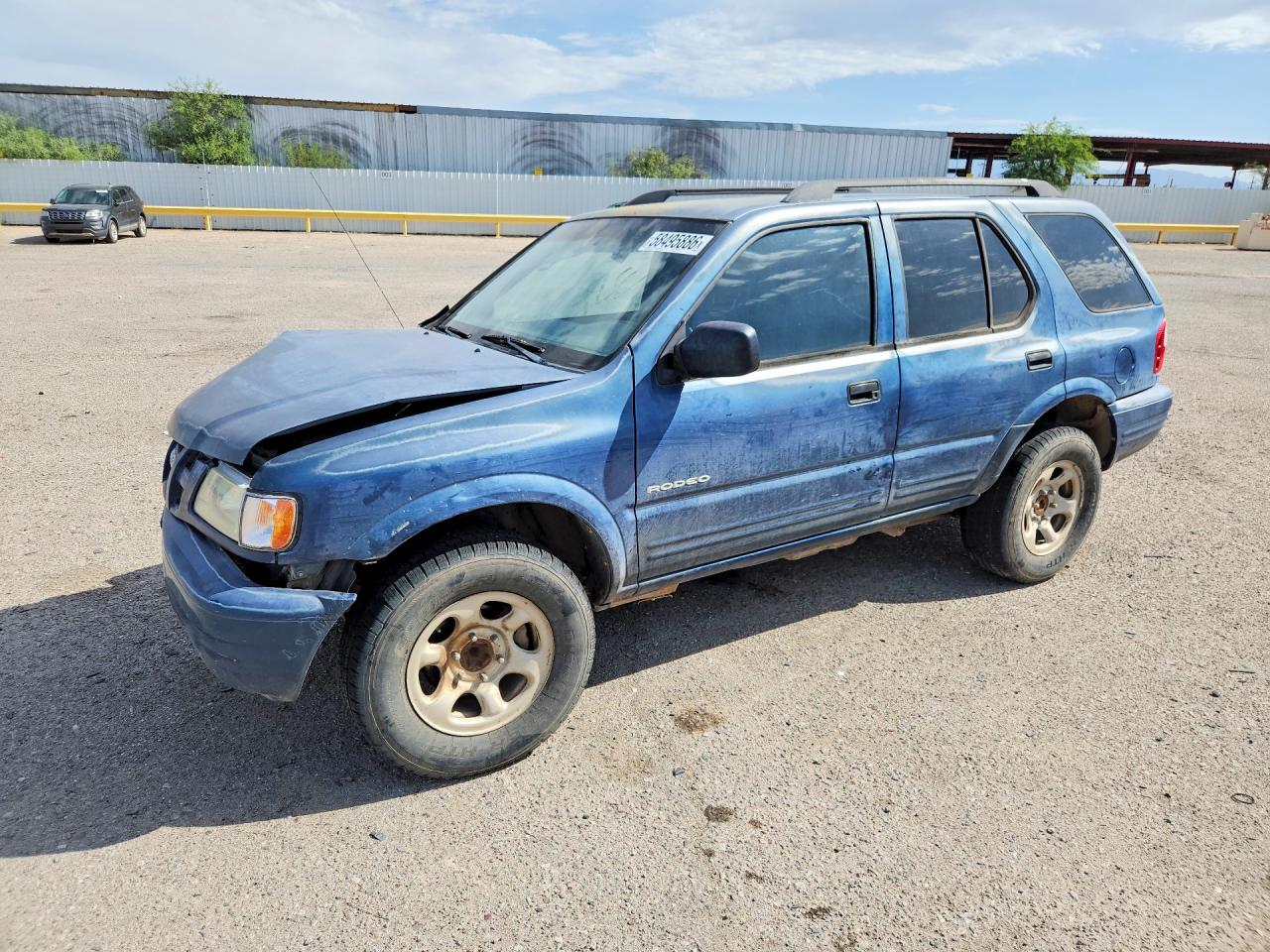 2003 Isuzu Rodeo, VIN 4S2CK58W034308512 — Перед