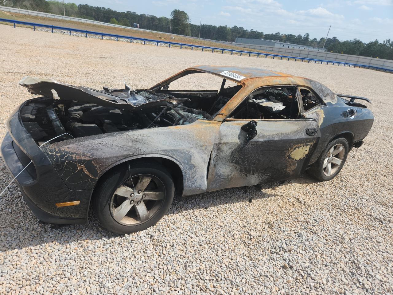 2013 Dodge Challenger SXT, VIN 2C3CDYAGXDH691636 — Burn