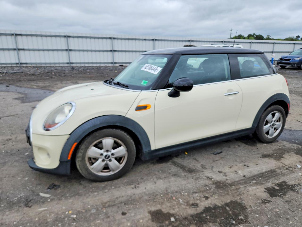 2017 MINI Hardtop Cooper, VIN WMWXP5C5XH3C63573 — Front end