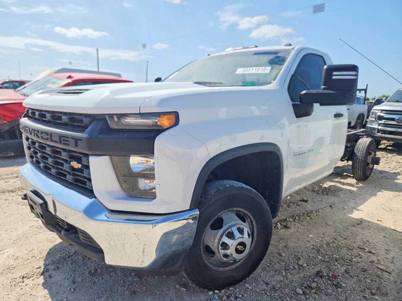 2022 Chevrolet Silverado 3500HD Work Truck, VIN 1GB3WRE72NF321942 — Обычный износ
