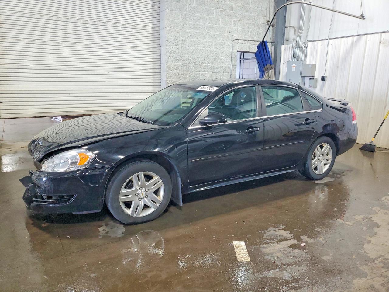 2012 Chevrolet Impala LT Fleet, VIN 2G1WG5E30C1122767 — Front end