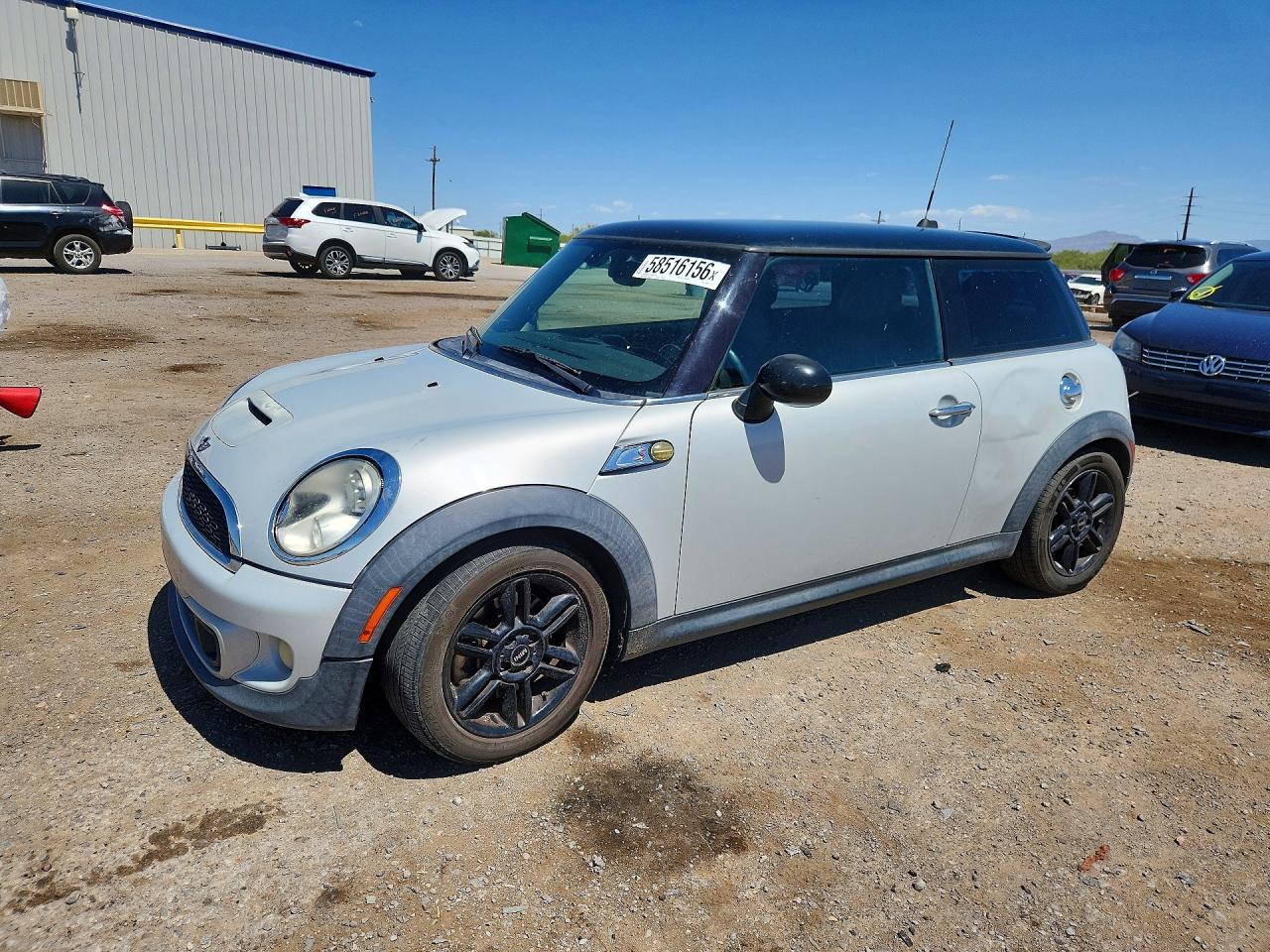 2013 MINI Hardtop S, VIN WMWSV3C51DTY29860 — Side