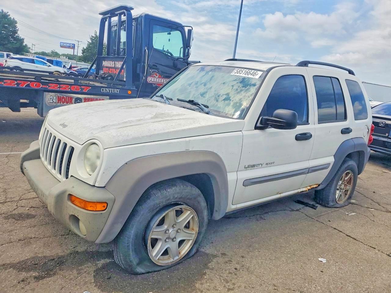 2003 Jeep Liberty Sport, VIN 1J4GL48K23W517489 — Перед