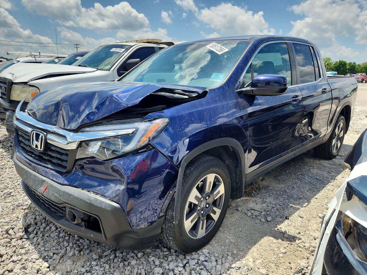 2018 Honda Ridgeline RTL, VIN 5FPYK3F59JB001482 — Front end