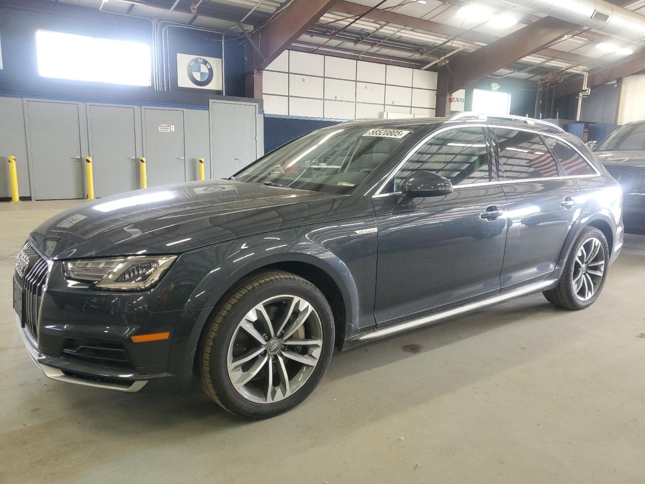 2019 Audi allroad A4 Premium, VIN WA17NAF40KA010700 — Вода / потоп