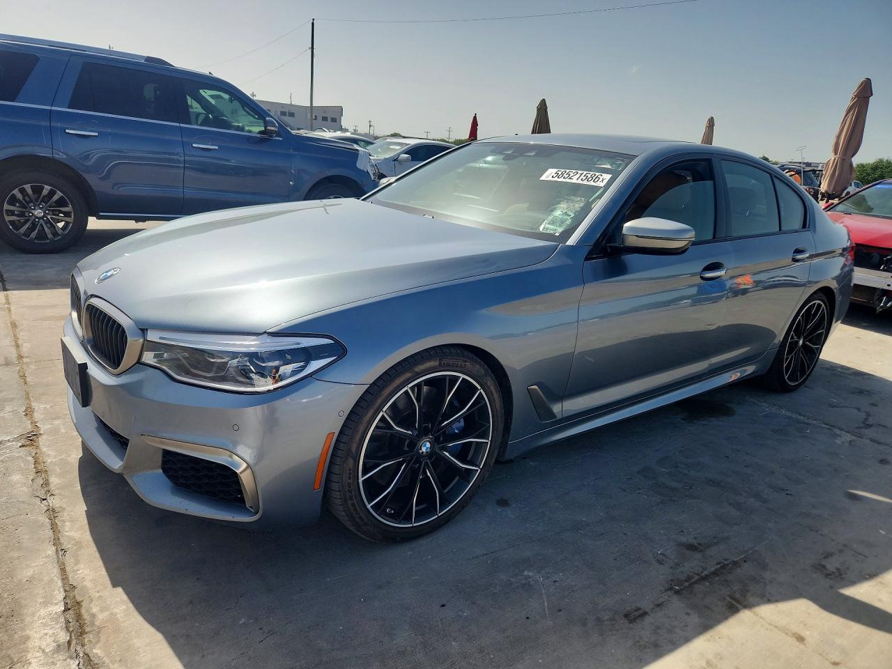 2018 BMW 5 Series M550i xDrive, VIN WBAJB9C5XJB035786 — Normal wear