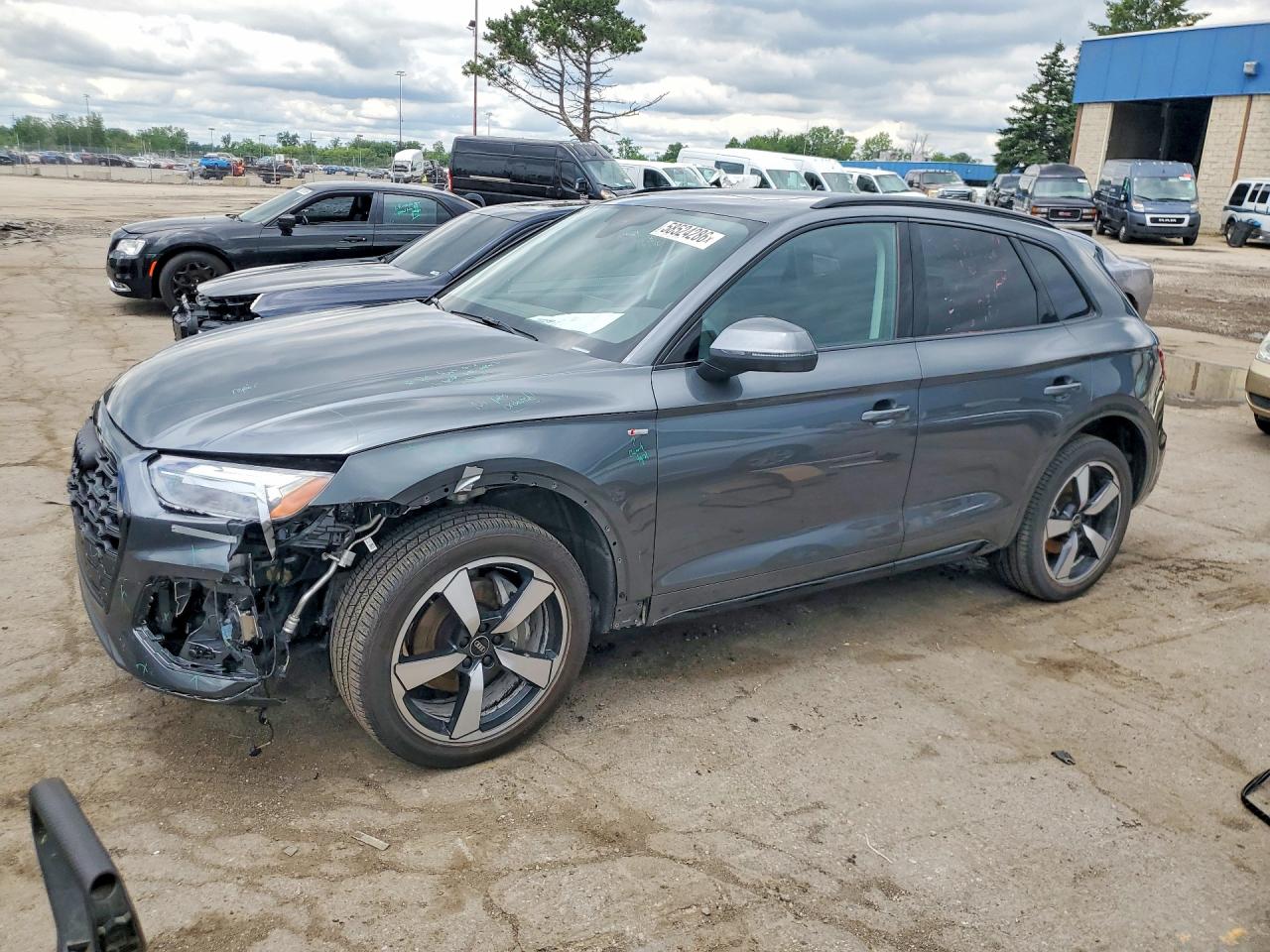 2023 Audi Q5 S line Premium Plus, VIN WA1EAAFY2P2143109 — Front end