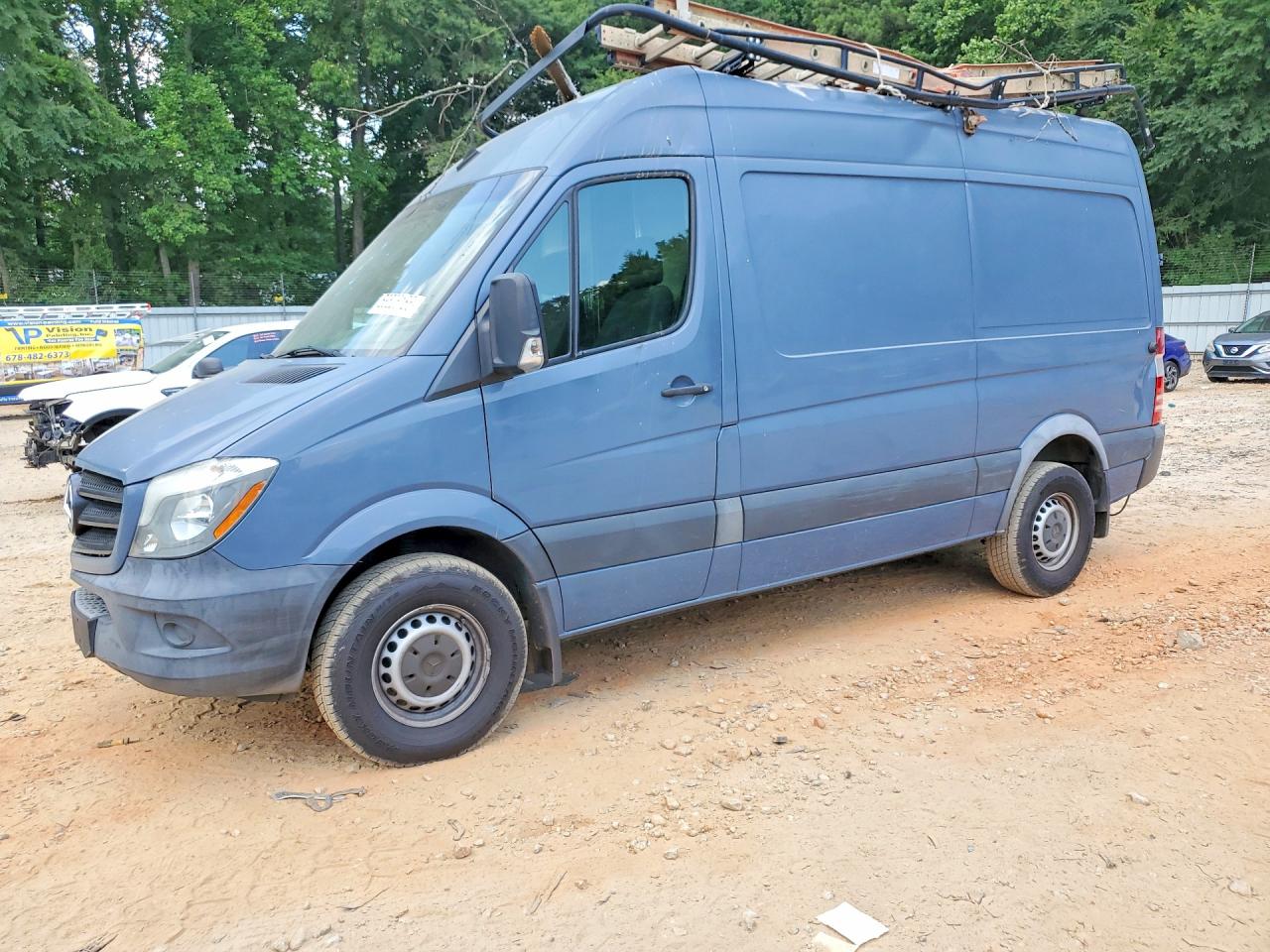 2018 Mercedes-Benz Sprinter Cargo, VIN WD3PE7CD2JP635182 — Roof